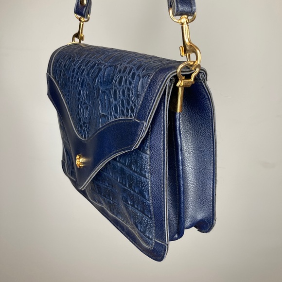 Vintage Cornell Navy faux alligator leather handbag - Picture 4 of 8